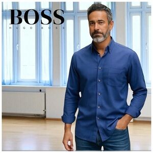 HUGO BOSS Men’s Button-Down Dress Shirt. Blue. 15.5 / 32-33